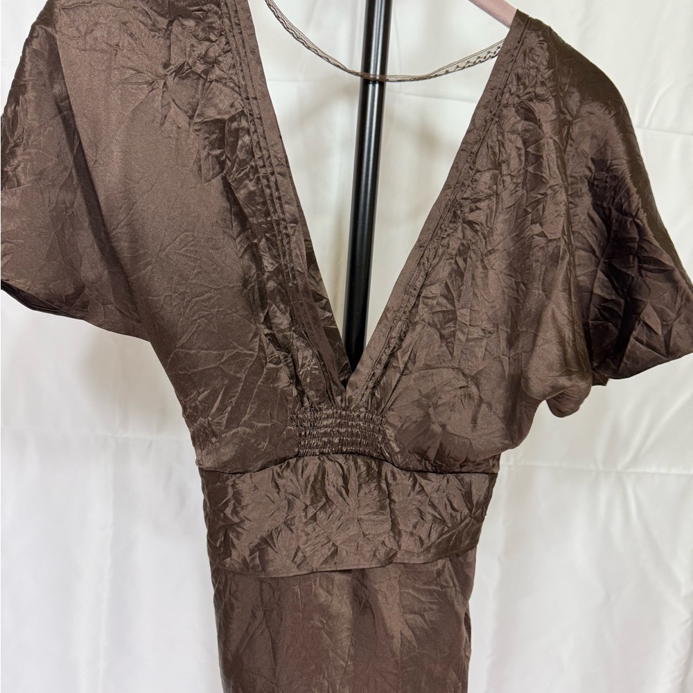Elegant Brown V-Neck Dress
